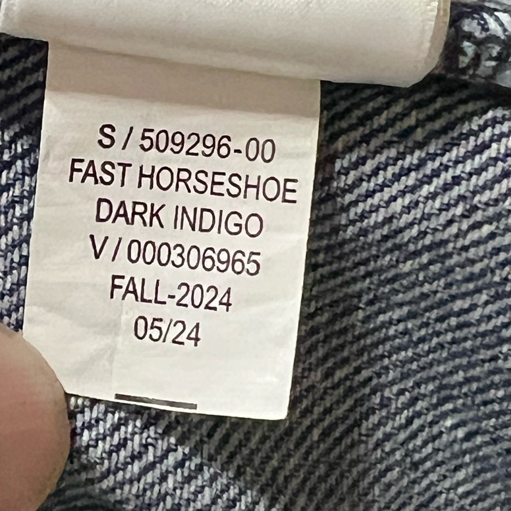 GAP High Rise Horseshoe Jeans - Picture 15 of 15